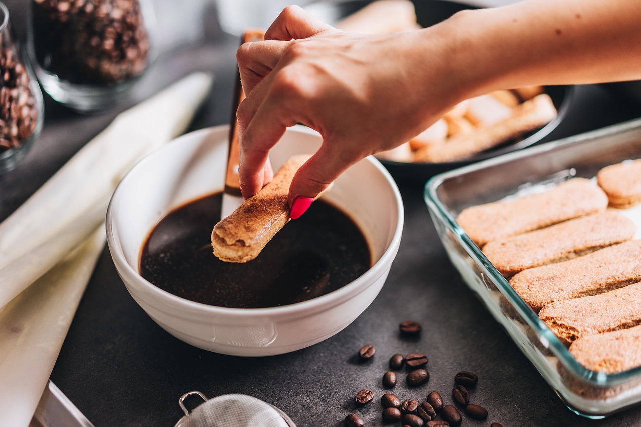 The Chemistry of Baking Powder vs. Baking Soda